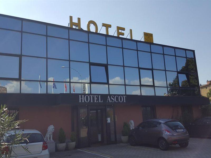 Hotel Ascot Binasco Ngoại thất bức ảnh